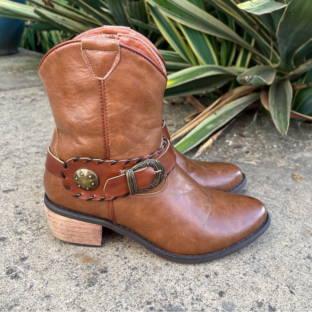 ROPER Women’s Mae Cowboy Boots Size 7 Round Toe Casual Ankle Low Heel Brown Boho
